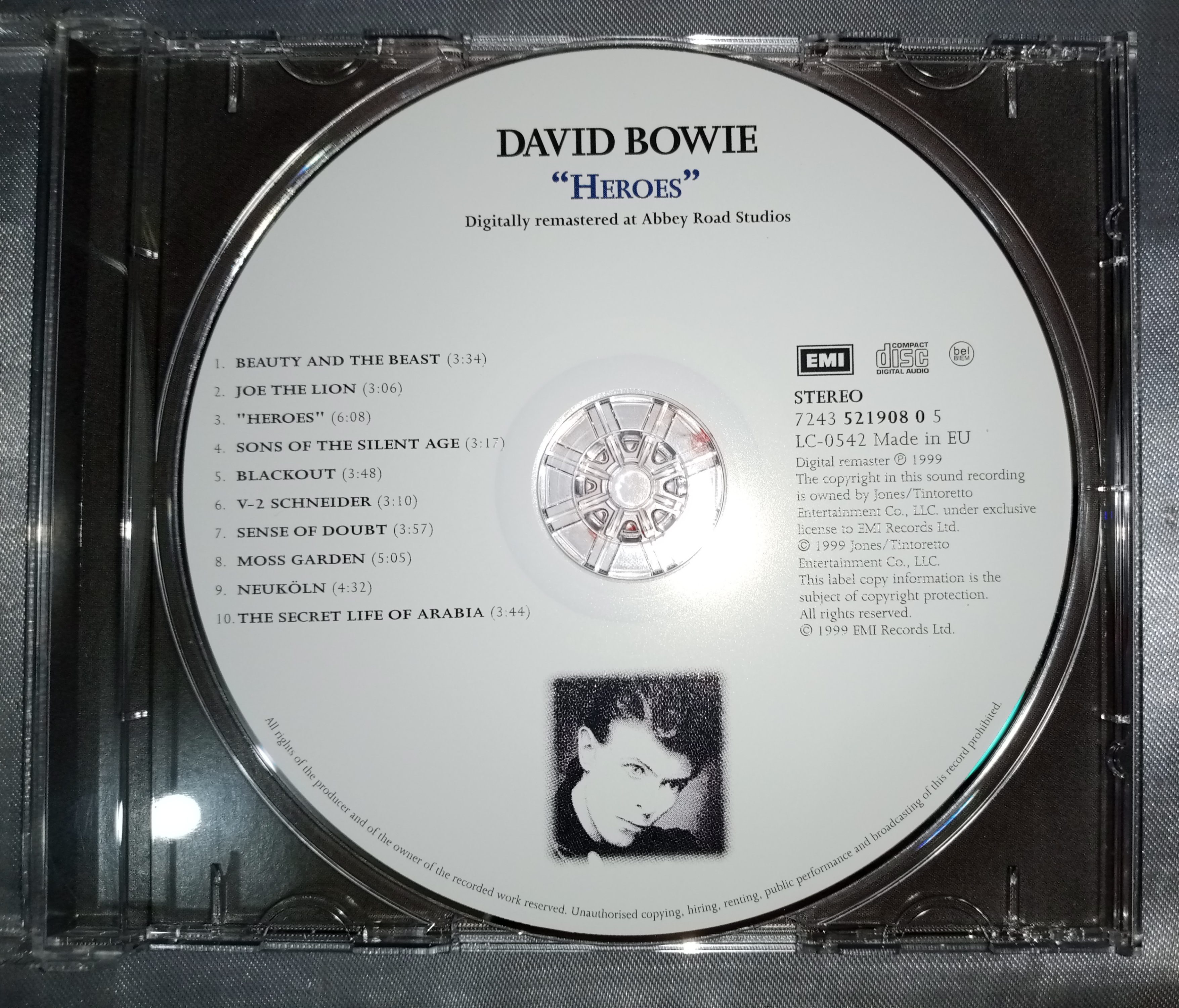 David Bowie — Heroes